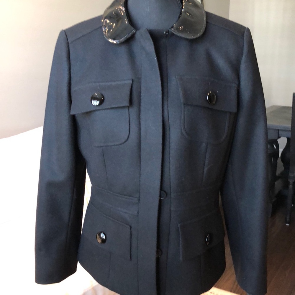 Judith and Charles black size 10